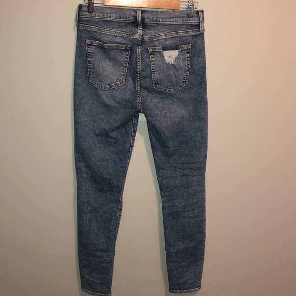 GAP Mid Rise Distressed True Skinny Jeans with Washwell Size 29 - Picture 4 of 6